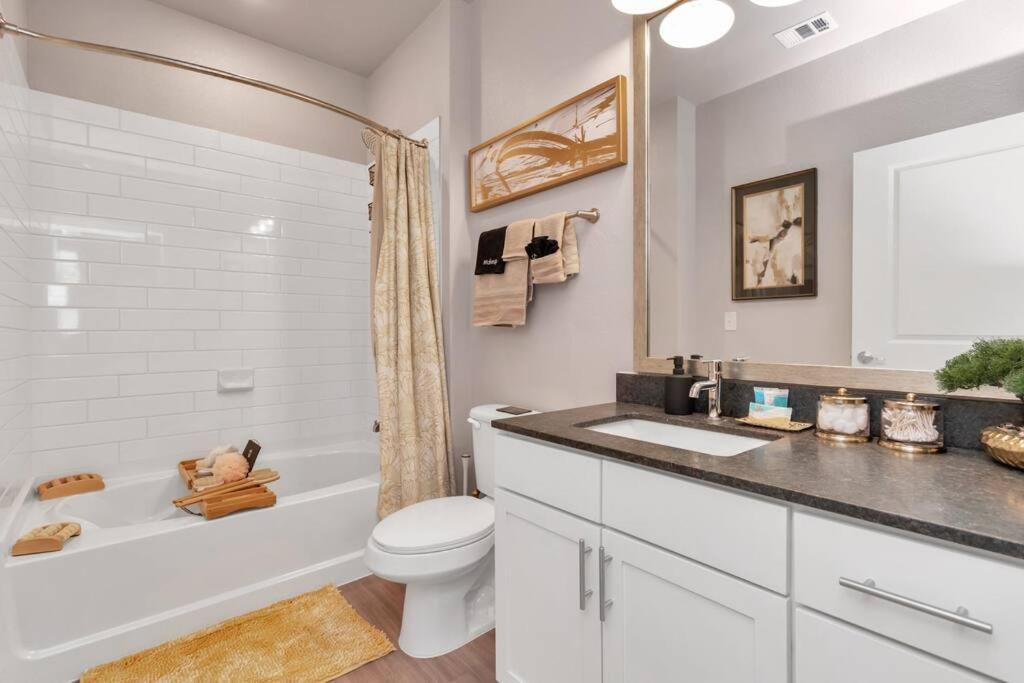 The Golden Treasure Near Kemah Boardwalk! Apartamento Exterior foto