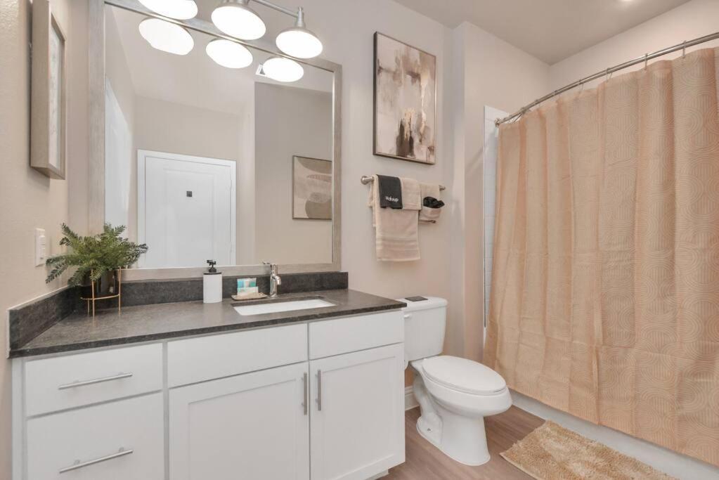 The Golden Treasure Near Kemah Boardwalk! Apartamento Exterior foto
